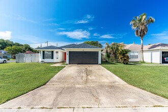 69 Stowe Rd in Mary Esther, FL - Building Photo - Building Photo