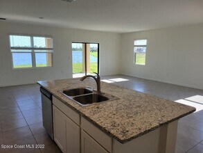3619 Foggy Mist Rd SE in Palm Bay, FL - Building Photo - Building Photo