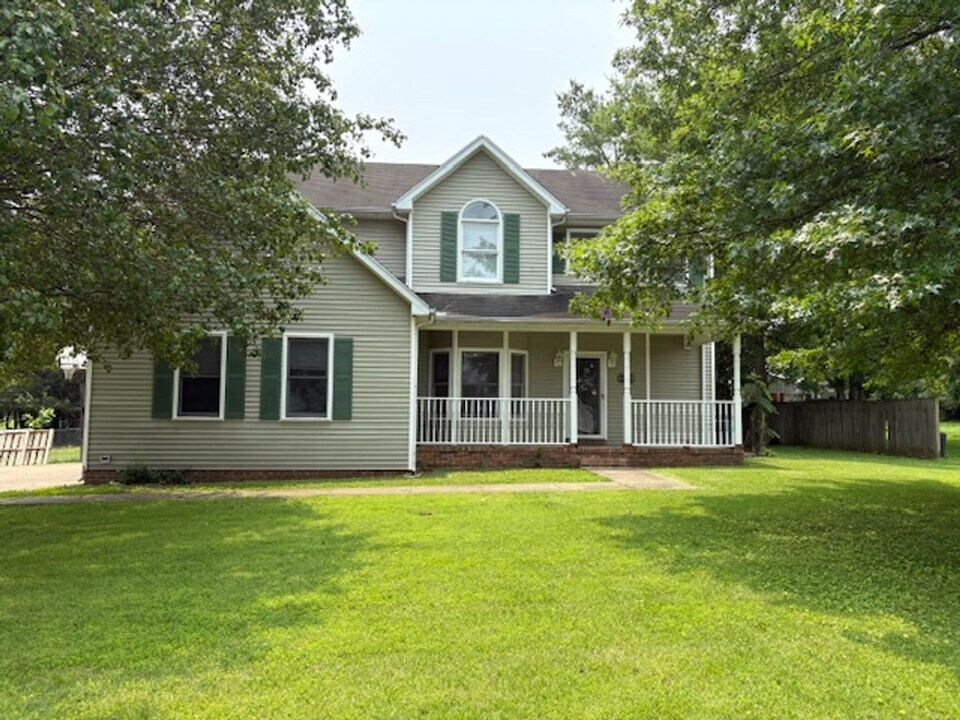3227 Arthur Dr in Murfreesboro, TN - Building Photo