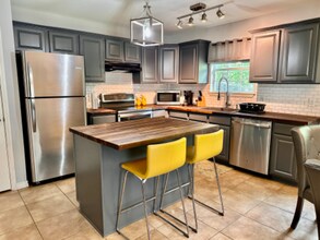 728 N Beckley Ave in Dallas, TX - Building Photo - Building Photo