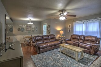 309 E 12th Pl in Claremore, OK - Building Photo - Building Photo