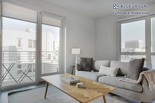 201 The Promenade N in Long Beach, CA - Building Photo