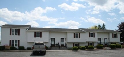 1091 County Road 4, Unit 1091 in Geneva, NY - Foto de edificio - Building Photo
