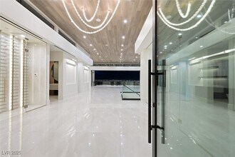 663 Solitude Rock Ct in Henderson, NV - Building Photo - Building Photo