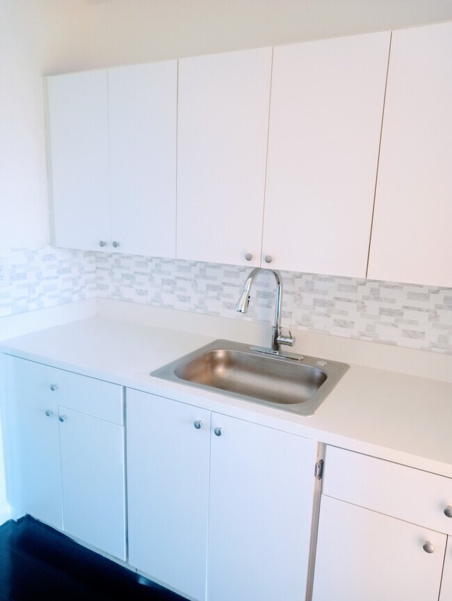 131 NW 14th Ave, Unit 131
