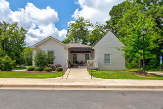 Silver Lakes in Madison, GA - Building Photo - Building Photo