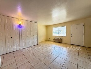 3301 58th Ave S in St. Petersburg, FL - Building Photo - Building Photo