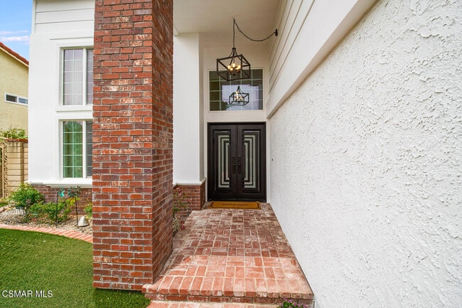 property at 2111 Peak Pl