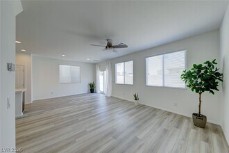 1110 Cactus Needle Ave in North Las Vegas, NV - Building Photo - Building Photo