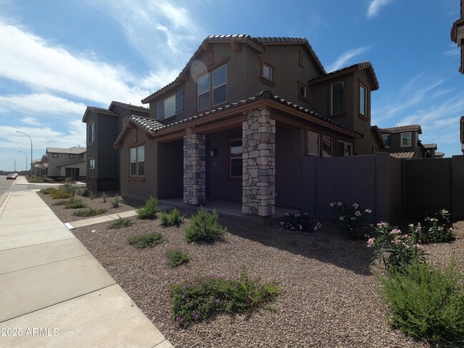 3820 N 100th Dr in Avondale, AZ - Building Photo - Building Photo