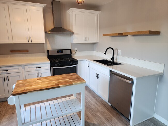 16127 Sigman St in Hacienda Heights, CA - Building Photo - Building Photo