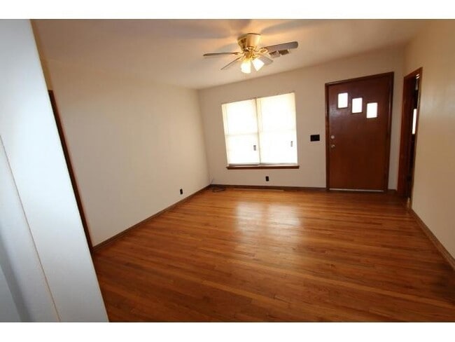 202 K St in Elgin, OK - Building Photo - Building Photo