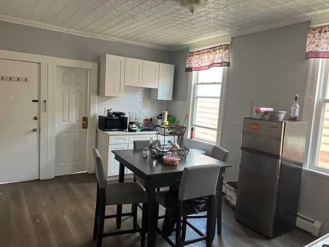 126 Main St, Unit 2 in Newark, NJ - Building Photo - Building Photo