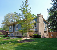 University Woods Apartments in Fairborn, OH - Foto de edificio - Building Photo