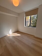 2596 NE 182nd Ter, Unit A2 in North Miami Beach, FL - Foto de edificio - Building Photo