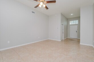 5205 Watson Rd in Riverview, FL - Building Photo - Building Photo