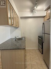 925 Bay St. in Toronto, ON - Building Photo - Building Photo