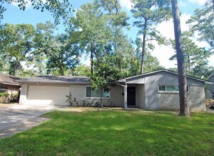 10034 Cedardale Dr in Houston, TX - Building Photo - Building Photo