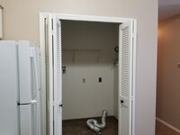 825 Clyde Ave photo'