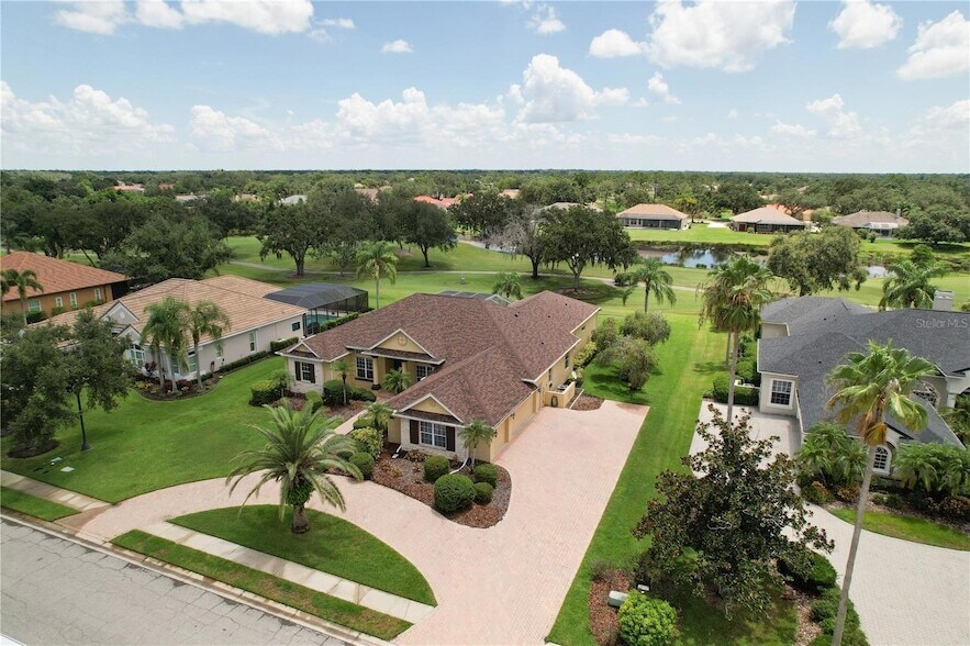 9996 Cherry Hills Ave Cir in Bradenton, FL - Building Photo