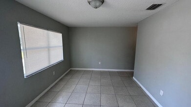 112 Doctor M.L.K. Jr Ave in Wildwood, FL - Building Photo - Building Photo