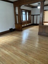 412 W César E. Chávez Ave