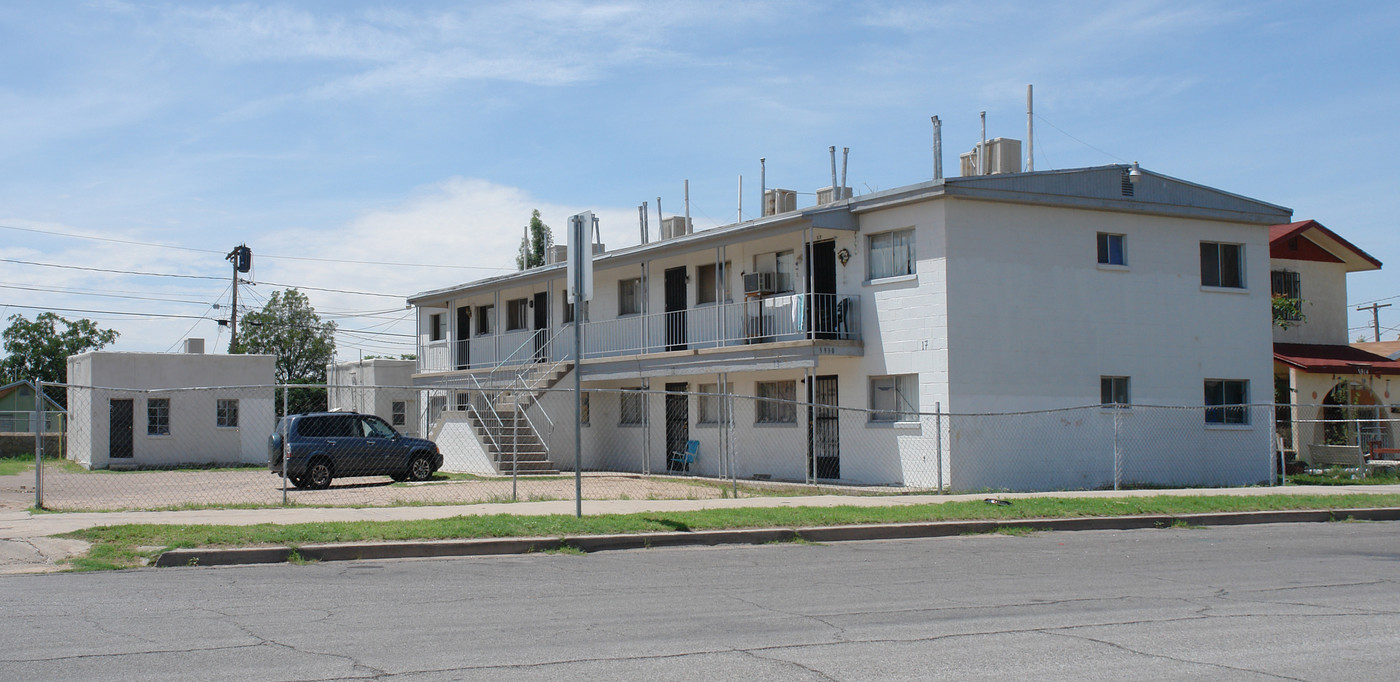 3930 Hueco Ave in El Paso, TX - Building Photo