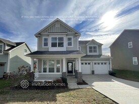 10318 Blackstone Drive in Huntersville, NC - Building Photo