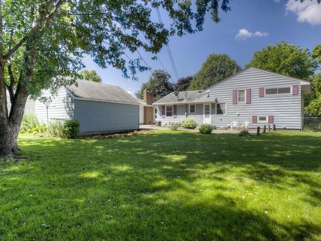6303 Russell Ave S in Richfield, MN - Building Photo - Building Photo