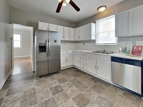 52 22nd Ave NE, Unit 93-03 in Minneapolis, MN - Foto de edificio - Building Photo