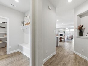 2012 13th St in Lantana, TX - Building Photo - Building Photo