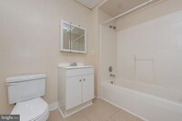 32 N Decker Ave photo'