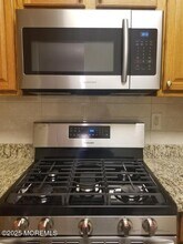 339 St Andrews Pl in Englishtown, NJ - Building Photo - Building Photo