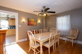 25 Savory St in Lynn, MA - Foto de edificio - Building Photo