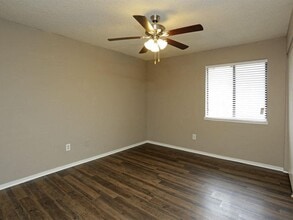 Water Ridge Apartments in Irving, TX - Building Photo - Building Photo