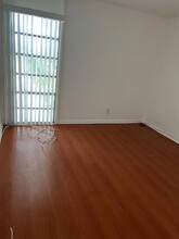 4 Golfs Edge, Unit E in West Palm Beach, FL - Foto de edificio - Building Photo