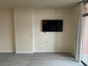 3650 S Glebe Rd, Unit 549 in Arlington, VA - Foto de edificio - Building Photo