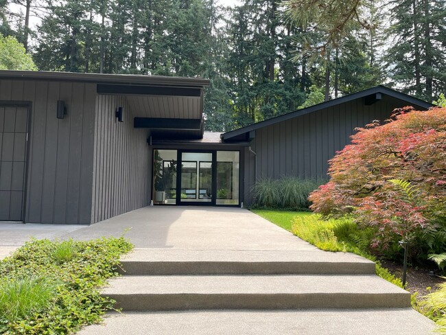 2944 SW 55th Dr in Portland, OR - Building Photo - Building Photo