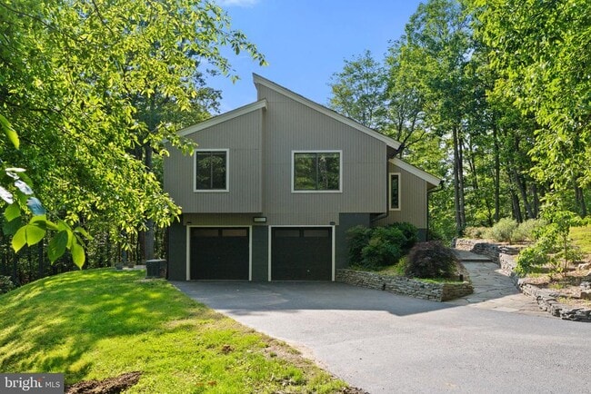 property at 39368 Longhill Ln
