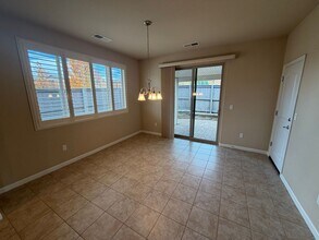 4794 Sage Thrasher Way. in Sparks, NV - Building Photo - Building Photo