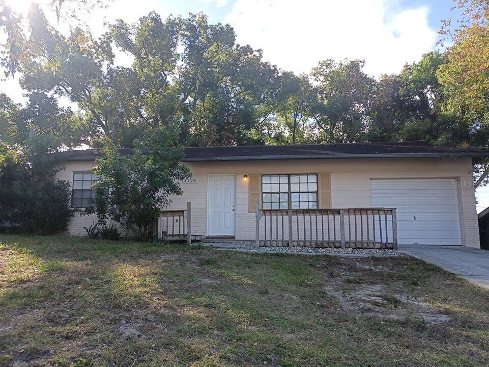 6726 Carnelian Ave in New Port Richey, FL - Building Photo