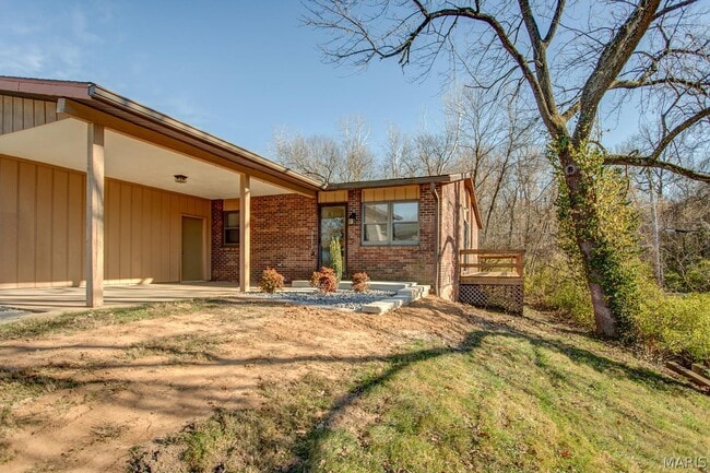 property at 308 Bobbie Dr