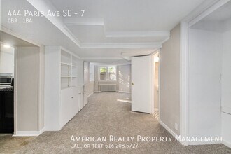 444 Paris Ave SE in Grand Rapids, MI - Building Photo - Building Photo