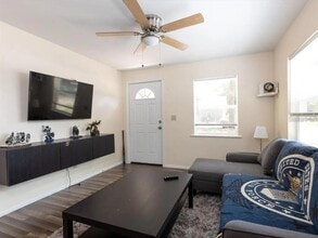 205 Fern Dr in Leesburg, FL - Building Photo - Building Photo