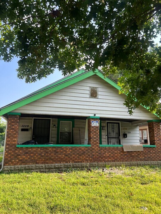 1229 Burdsal Pkwy in Indianapolis, IN - Building Photo