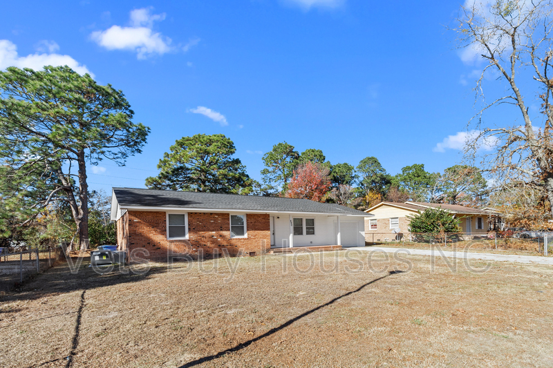 890 Kaywood Dr in Fayetteville, NC - Building Photo