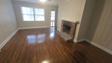 1575 Lonsford Dr in Columbia, SC - Building Photo - Building Photo