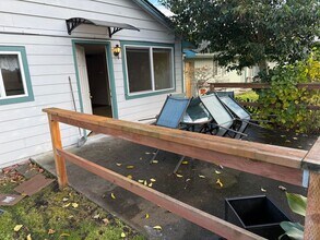 S. 16th St-Unit -1009 in Mount Vernon, WA - Building Photo - Building Photo