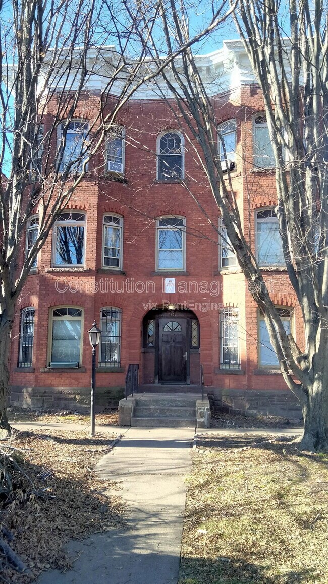 407 Wethers Field Ave in Hartford, CT - Building Photo - Building Photo