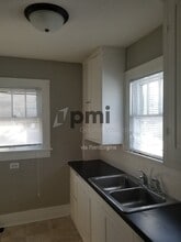 698 S Stone St in Decatur, IL - Building Photo - Building Photo